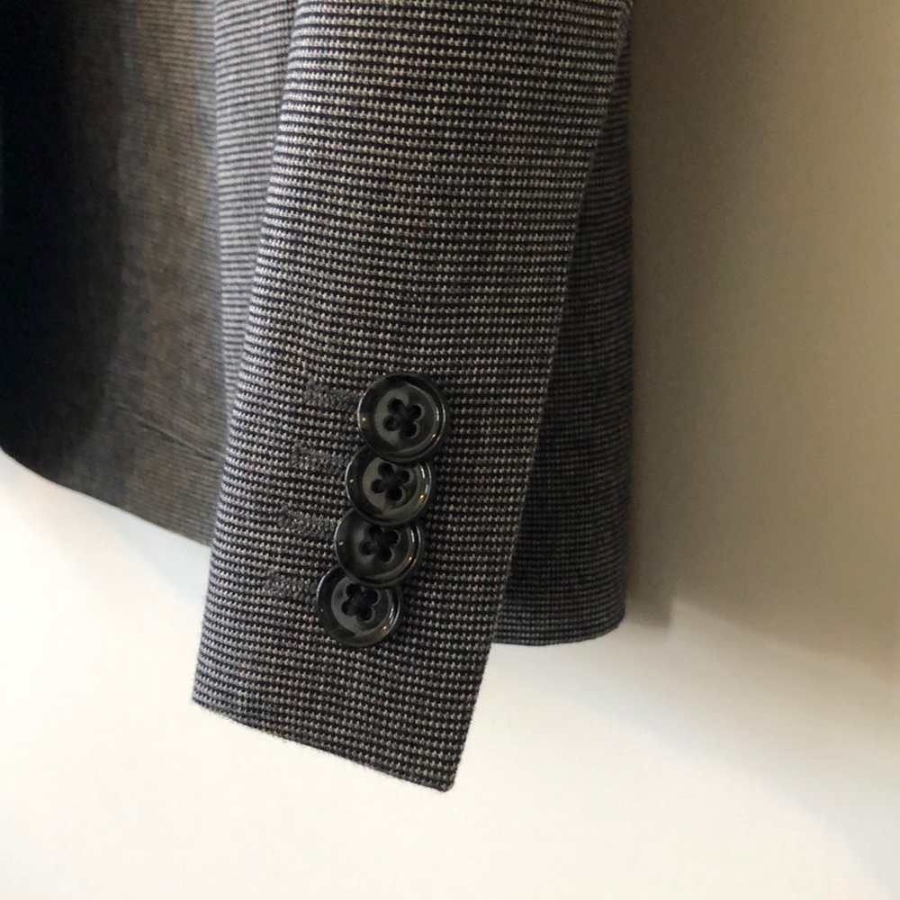 Gray Blazer. - image 4